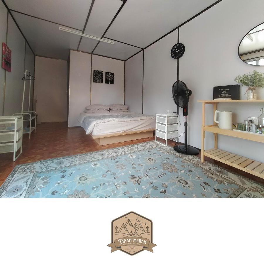 Tanah Merah Glamping Village Kuala Kangsar Exteriör bild