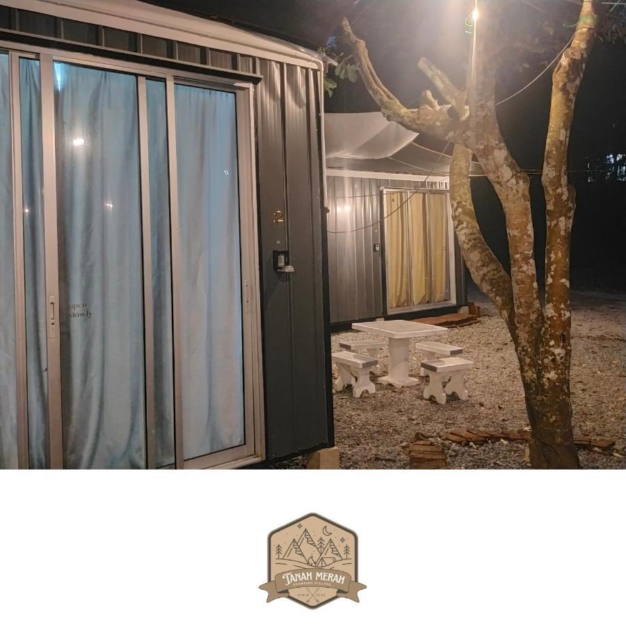 Tanah Merah Glamping Village Kuala Kangsar Exteriör bild