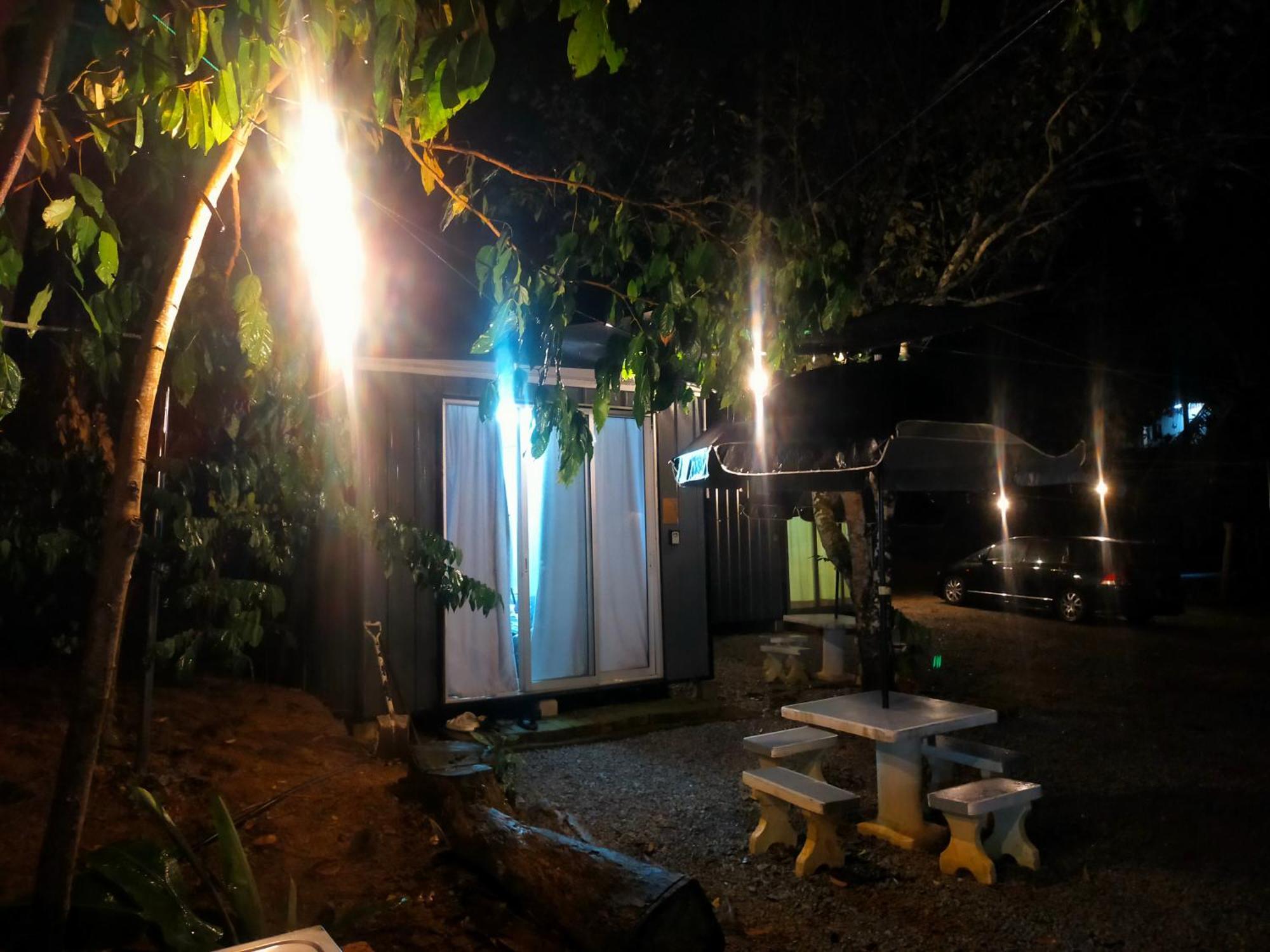Tanah Merah Glamping Village Kuala Kangsar Exteriör bild