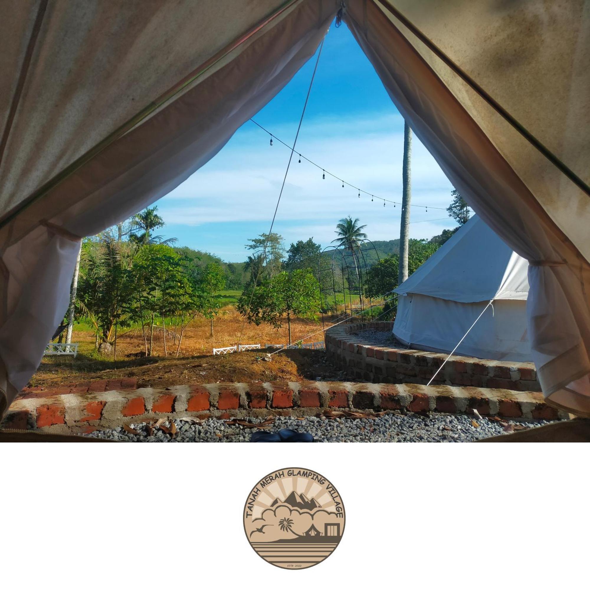 Tanah Merah Glamping Village Kuala Kangsar Rum bild