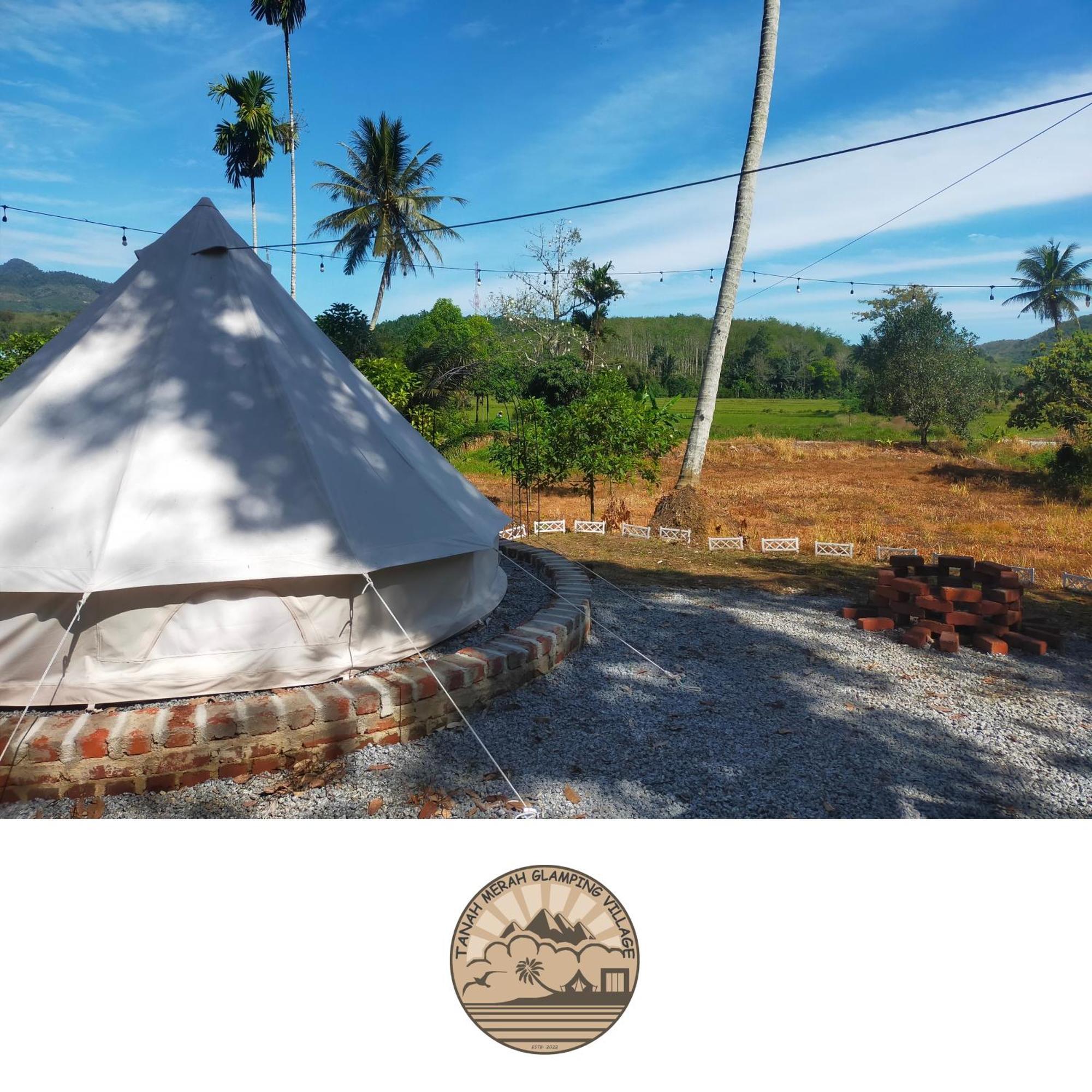 Tanah Merah Glamping Village Kuala Kangsar Rum bild